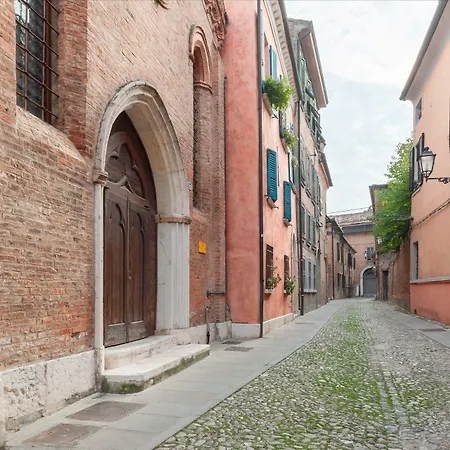 Guesthost - L'angolo Segreto Nel Pieno Centro Di Appartement *