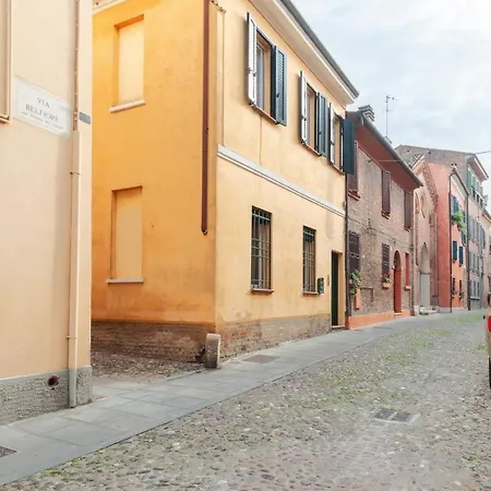 شقة Guesthost - L'angolo Segreto Nel Pieno Centro Di فيرّارا