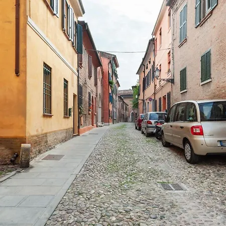 Guesthost - L'angolo Segreto Nel Pieno Centro Di شقة *