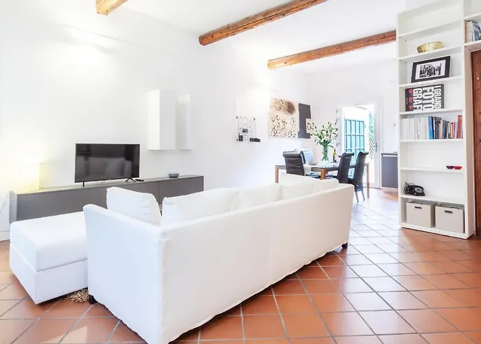 Apartament Guesthost - L'angolo Segreto Nel Pieno Centro Di *